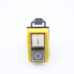 MAJ25E/26X - On/Off Switch (Black & White Buttons)