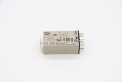 RELAIS - Time Relais 200/230V (Omron / H3yn8000r)