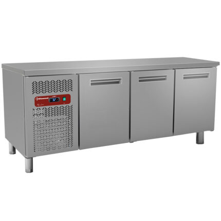 Cooling table, ventilated, 3 doors (395 Lit.)