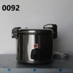 electric rice cooker in stainless steel, 19 litres - DAMAGED