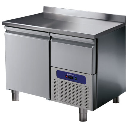 Refrigerated counter 1 door GN 1/1 with upstand, -2°/+8°C
