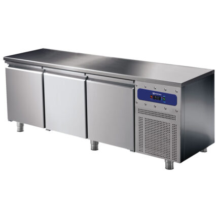 Refrigerated counter 3 doors GN 1/1, -2°/+8°C