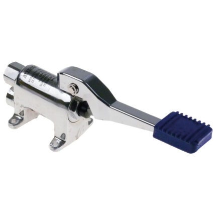 Floor-mounted tap with 1 pedal for cold water, connection 1/2