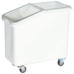roll container for food on 4 castors with sliding lid, 102 litres