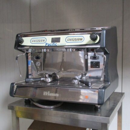 Espresso machine with multiboiler, automatic, 2 groups - SHOWROOM