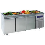 Saladette with 3 doors GN 1/1, 5x GN 1/1 h=150 mm, -2°/+8°C
