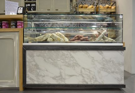 Vitrina frigorifica si calda de banc Best Cold seria Mini Snack, Italia